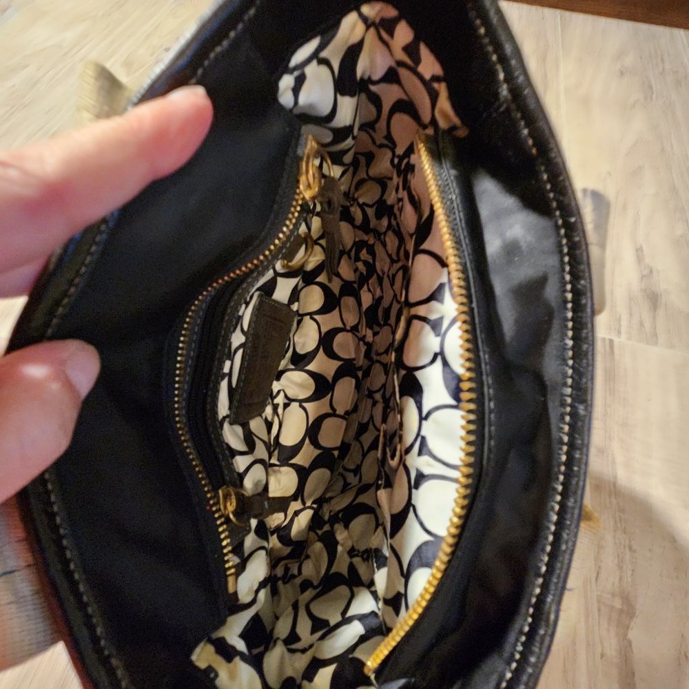 Vintage Coach Hampton Black Y2K Handbag Tote Purse - Picture 8 of 10